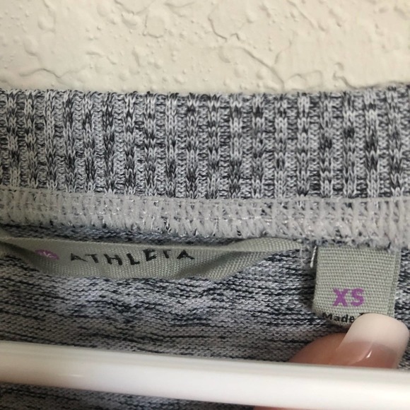 Athleta Blissful Sharkbite Hem Sweatshirt Zippers Heather Grey XS - Picture 8 of 9